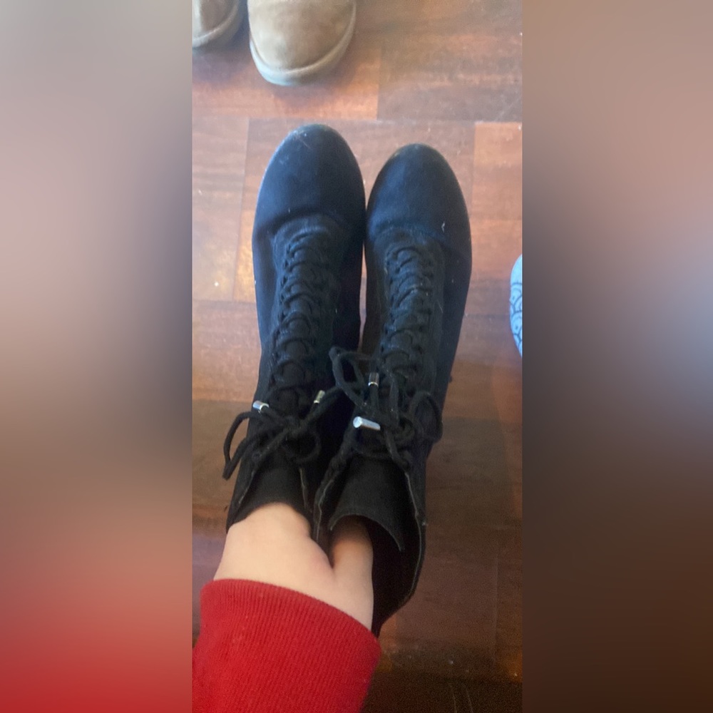High heel boots
